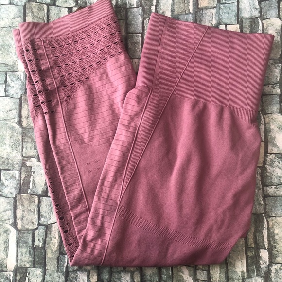 Gymshark Pants - Gymshark Seamless Cropped Leggings Sz L